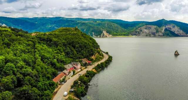 Гостевой дом Pensiunea Danubio Moldova Nouă-41